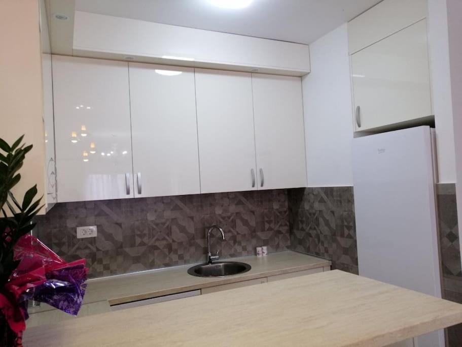 Lovely Apartment - Ljupki Stan 포드고리차 외부 사진
